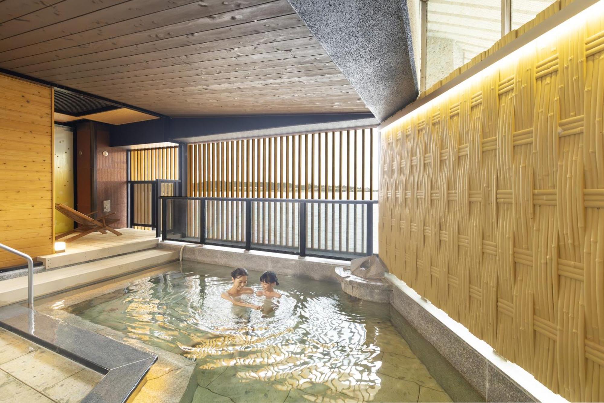 Ooedo Onsen Monogatari Premium Kaga Maruya Hotel Exterior foto