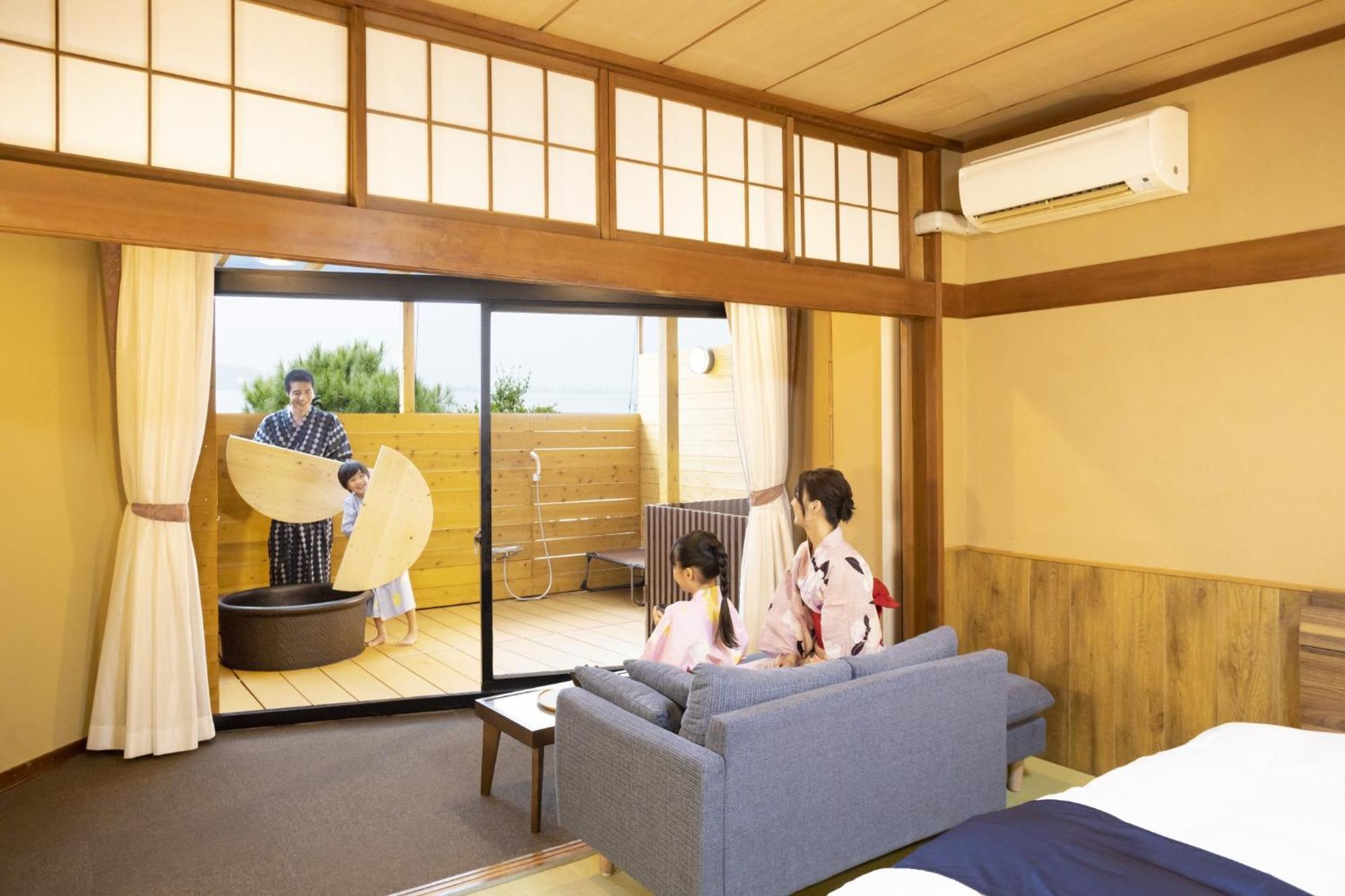 Ooedo Onsen Monogatari Premium Kaga Maruya Hotel Exterior foto