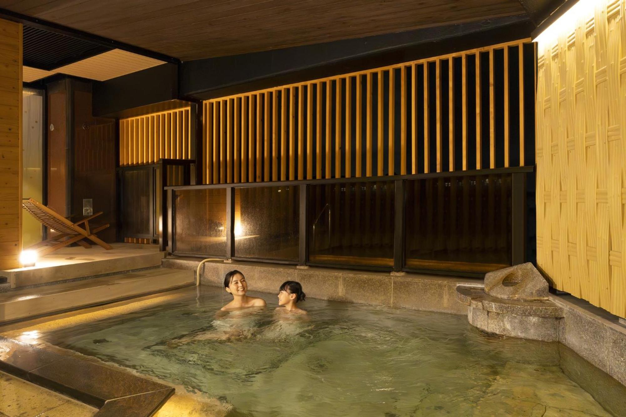 Ooedo Onsen Monogatari Premium Kaga Maruya Hotel Exterior foto